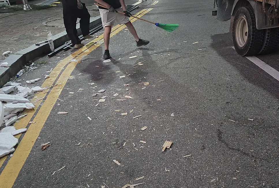 파주 주택 혼합폐기물 진행 모습 3